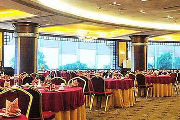 Harbourview Hotel & Resort