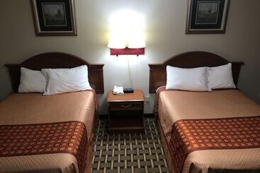 فندق Amerivu Inn & Suites