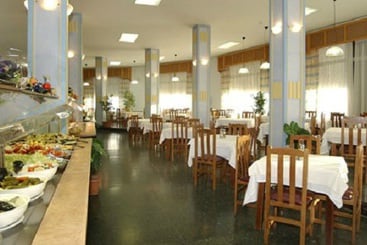 Hotell Kross Nuestra Señora de la Victoria