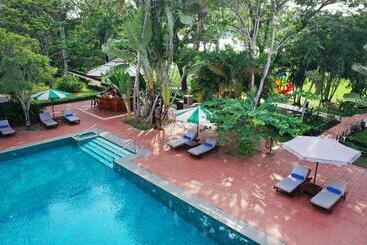 هتل Victoria Can Tho Resort