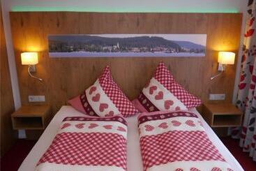 Szálloda Gästehaus Café Heck