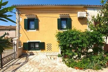 Апартаменты House 1896