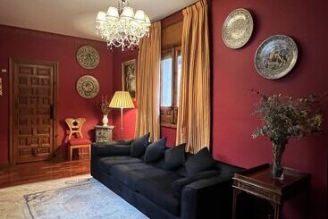 هتل Almunia De San Miguel