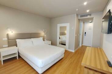 هتل Cristal Caldas