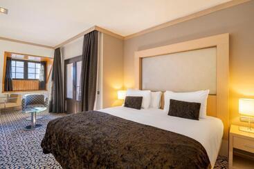 فندق Eurostars Royal Tanau