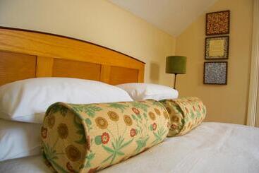 בית מלון כפרי Ravenhill House