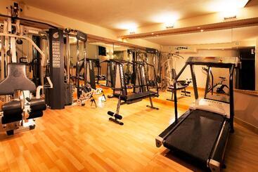 公寓式酒店  Ona Marinas De Nerja Spa Resort