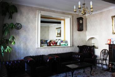 Owain Glyndwr Hotel