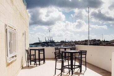 تختخواب و صبحانه Fisherman S Cove Guesthouse