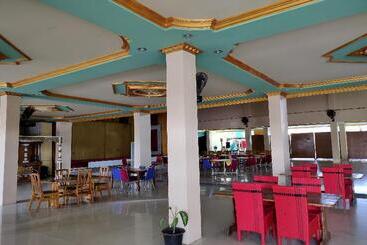 هتل Oyo 2994  Wedika