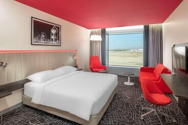 Отель Park Inn By Radisson Jeddah Madinah Road