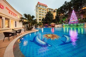 酒店 Phoenix Resort Bac Ninh