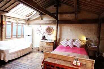 Pig S Inn Huangshan Xidi