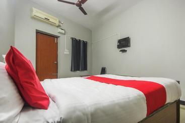 בית מלון כפרי Oyo 68192 Jdi Inn