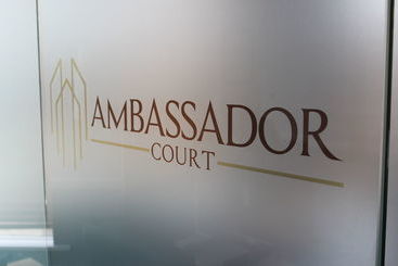هتل Ambassador Court