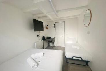 ホテル Anchor Guest House