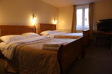 فندق Chequers Inn