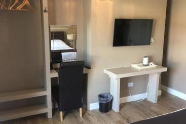 هتل Five Bells Inn