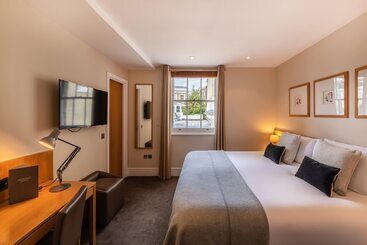 Отель The Resident Kensington