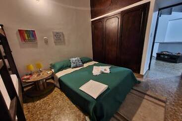 Green Door Boutique   Hostel