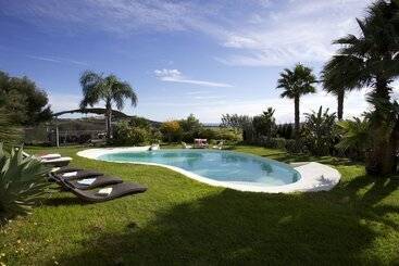 کلبه Finca Baeza Flores