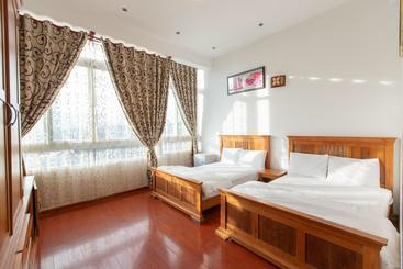 هتل Pi Hostel Dalat