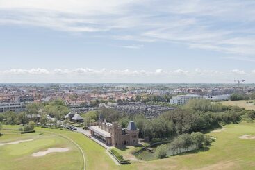 ツーリストアパートメント Ostend Studio