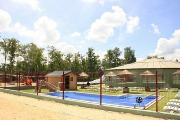 ホテル Camping La Salverte