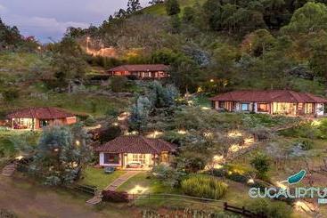 בית מלון כפרי Eucaliptus Spa Resort