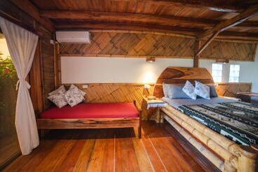 هتل Vistamar Guest House