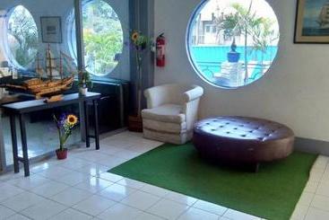 Отель Bahay Ng Marino Hostel