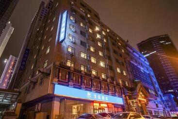 هتل Hanting  Dalian Zhongshan Square Metro Station