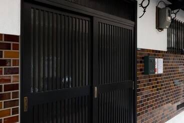 شقق خاصة سياحية Karinsou