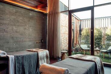 בית מלון כפרי The Sebel Yarrawonga Silverwoods