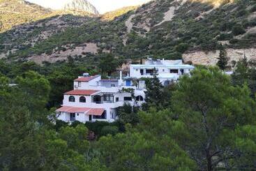 شقة فندقية Oleander S Garden Traditional Cretan Cottage