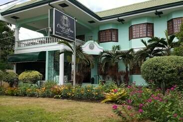 Hotel Citadel Alona Inn