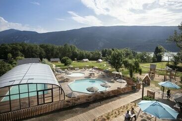 Отель Huttopia Lac D Aiguebelette