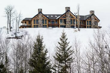 کلبه Mont Du Lac Resort