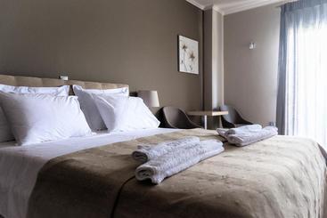 Phaedra Suites