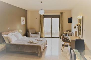 Phaedra Suites