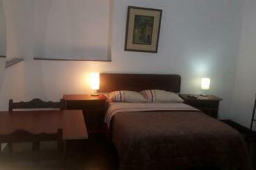 فندق فئة نجمة واحدة Hospedaje Schell