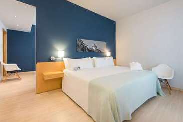 Отель Innside By Meliá Barcelona Aeropuerto