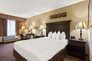 فندق Best Western Center Pointe Inn