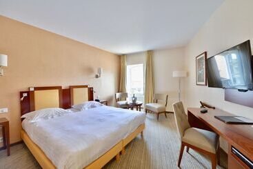 Отель Best Western Plus Hôtel D Angleterre