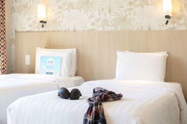 هتل Kyriad Avignon  Palais Des Papes