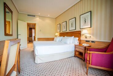 فندق Valladolid Recoletos