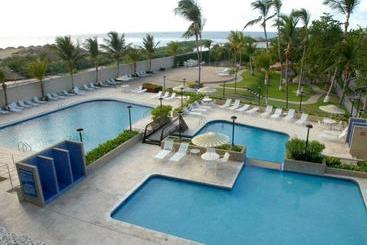 هتل Playa Grande Caribe & Marina