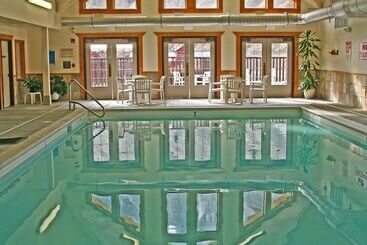 ホテル Salmon Rapids Lodge