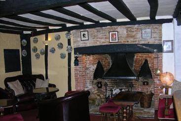 هتل Six Bells Inn