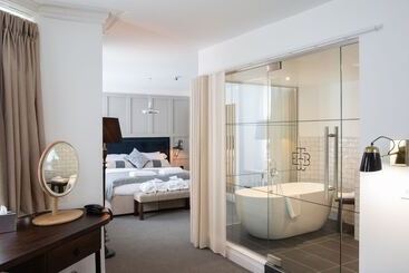 ホテル The Black Bull Inn